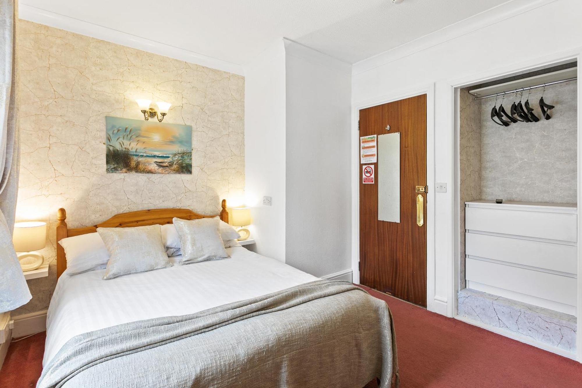 Seaways Hotel Пейнтон Екстер'єр фото