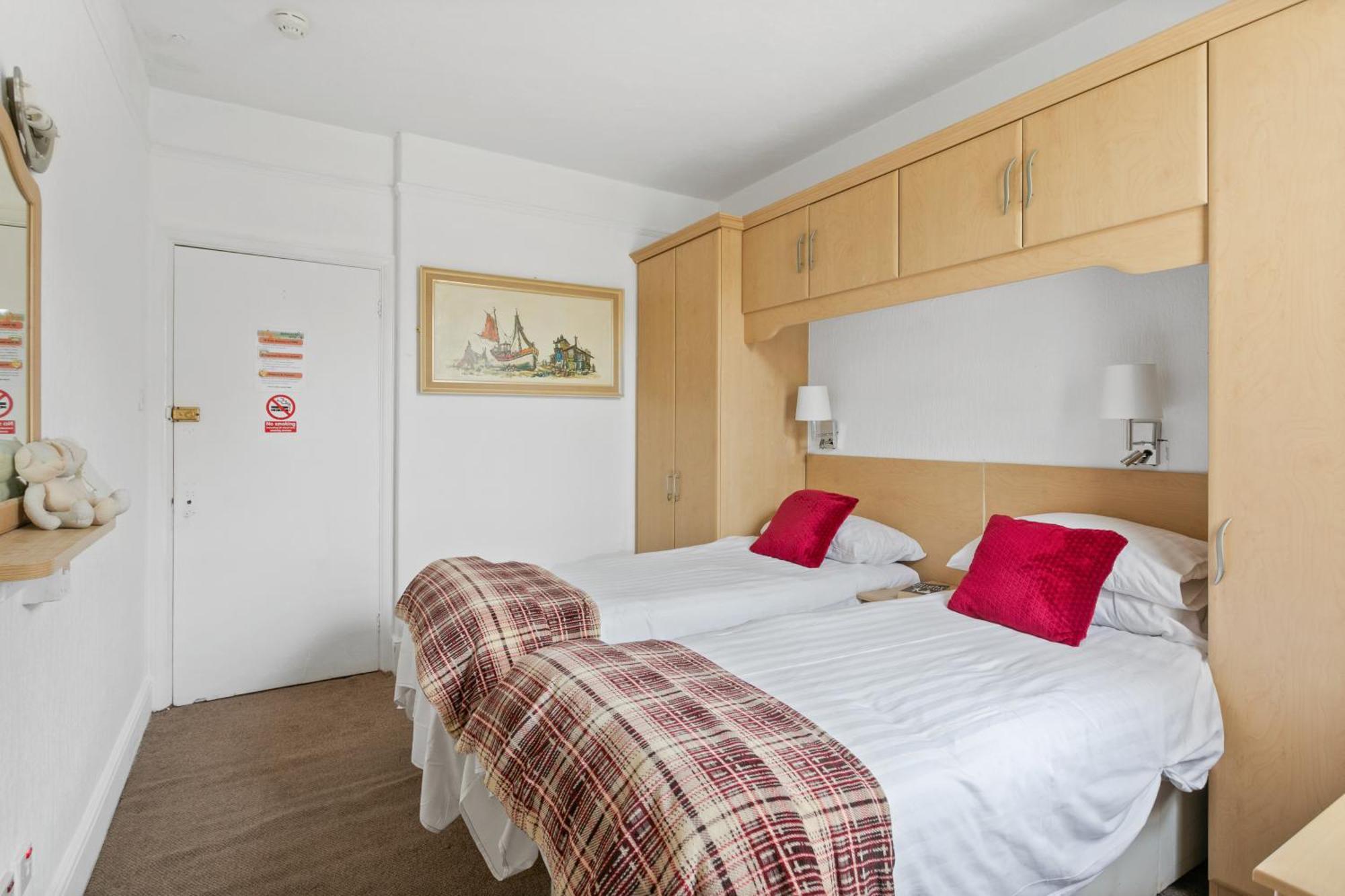 Seaways Hotel Пейнтон Екстер'єр фото