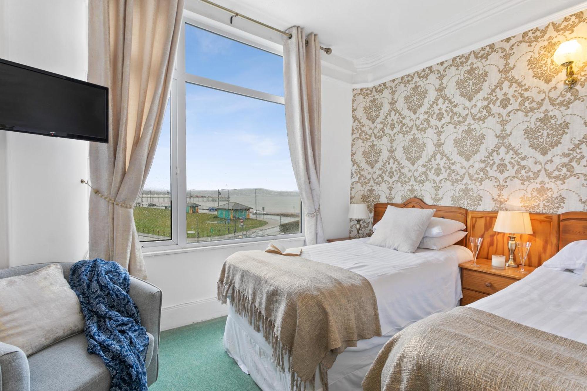 Seaways Hotel Пейнтон Екстер'єр фото