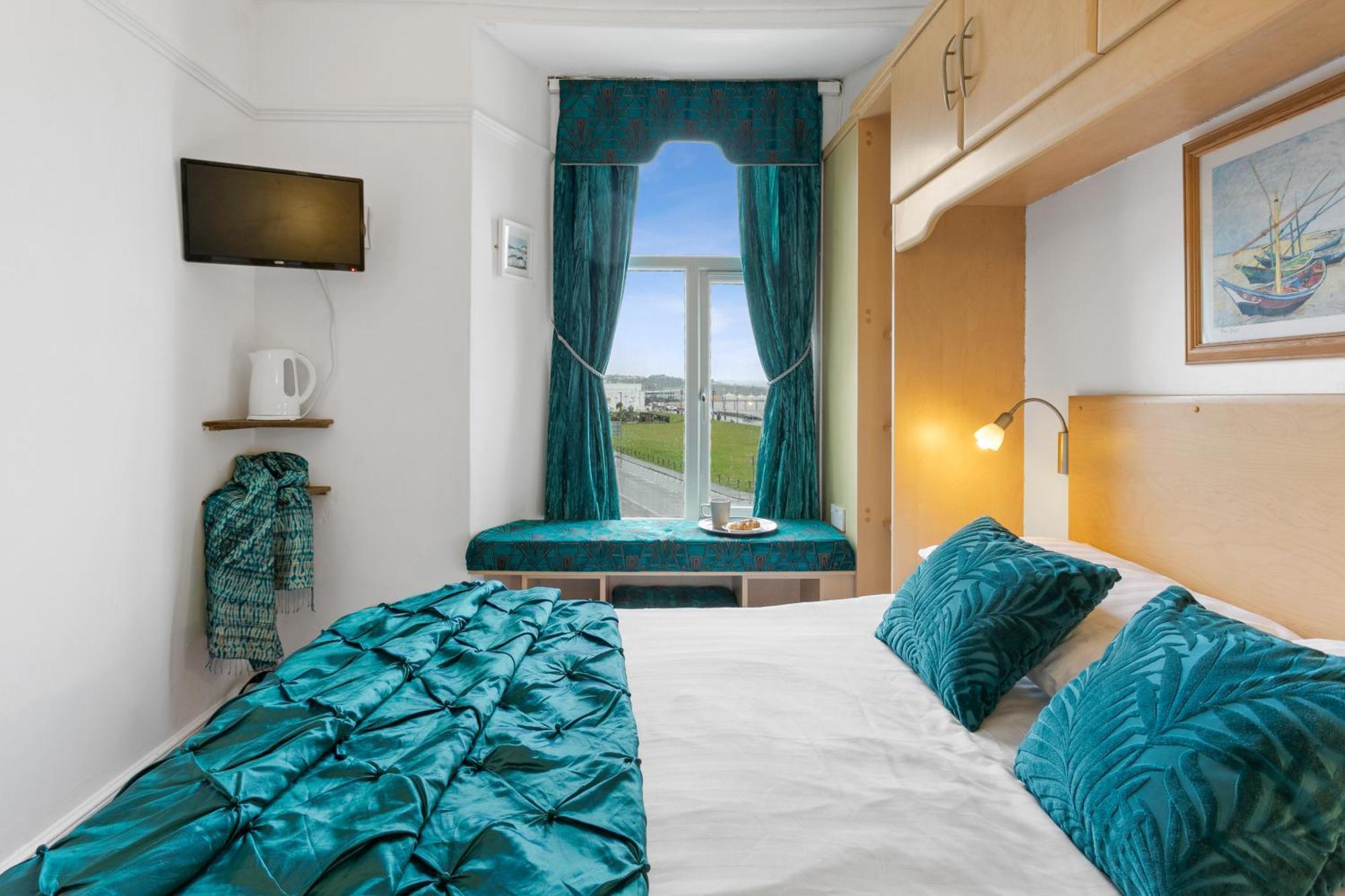 Seaways Hotel Пейнтон Екстер'єр фото